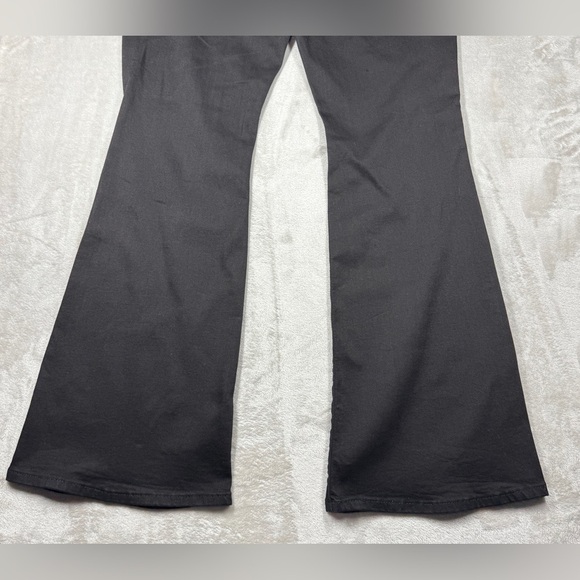 Levi’s Women’s 726 High Rise Black Cotton Blend Retro Flare Jeans Size 33 - Picture 12 of 16